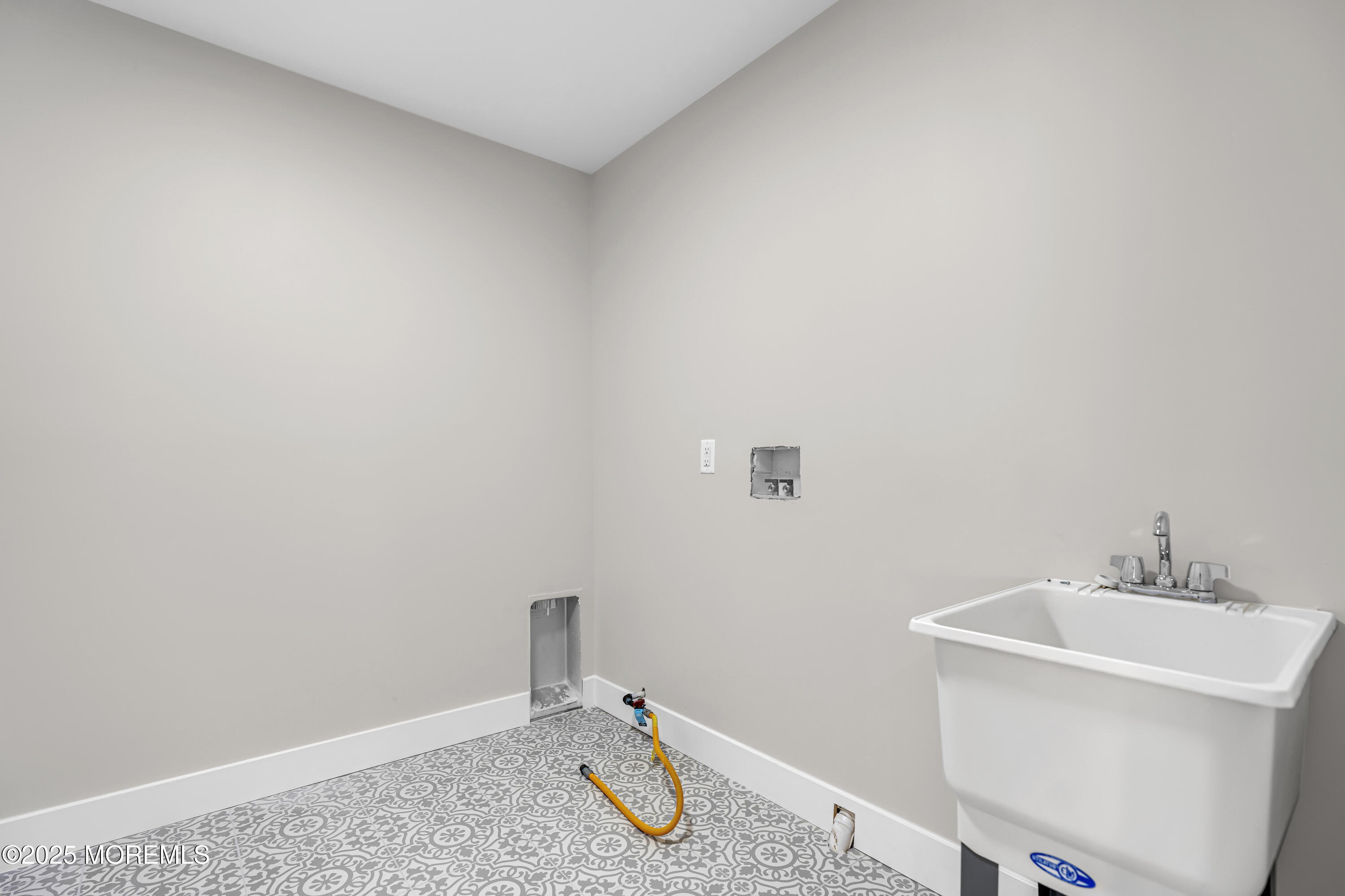 21 Pension Hill Road, Unit 1 Englishtown, NJ 07726 - Photo 28 of 41 042_dsc09301_946