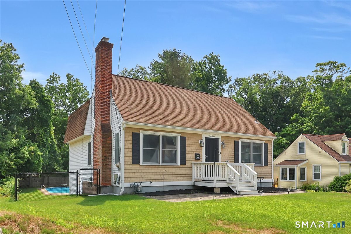 65 Doane Street Manchester, CT 06042 - Photo 3 of 40