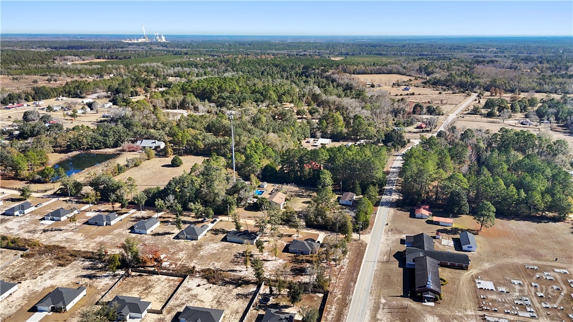 368 Whispering Pines Road Jesup, GA 31545 - Photo 10 of 36 Gallery Image 10