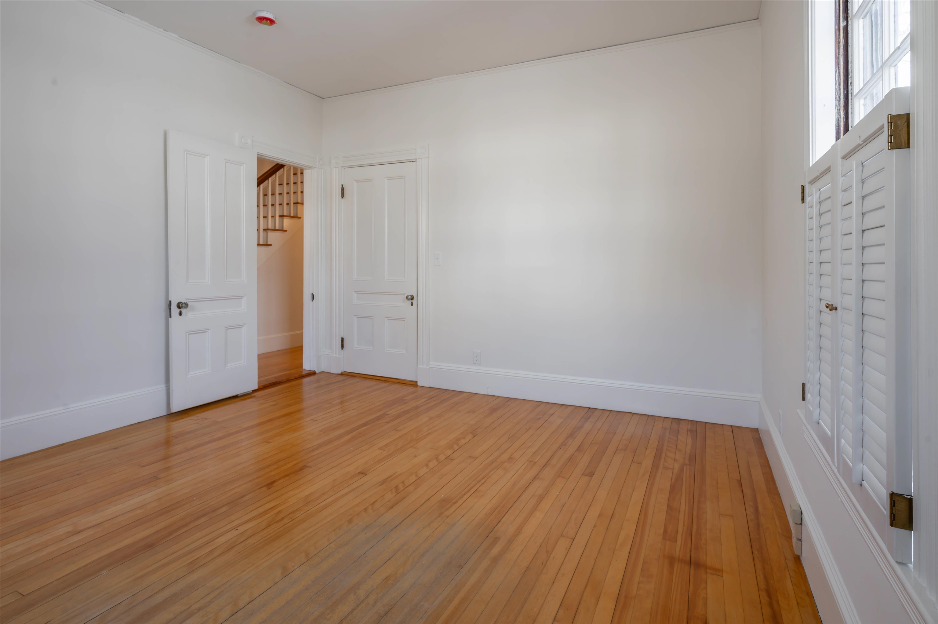 18 Manchester Street Nashua, NH 03064 - Photo 19 of 53
