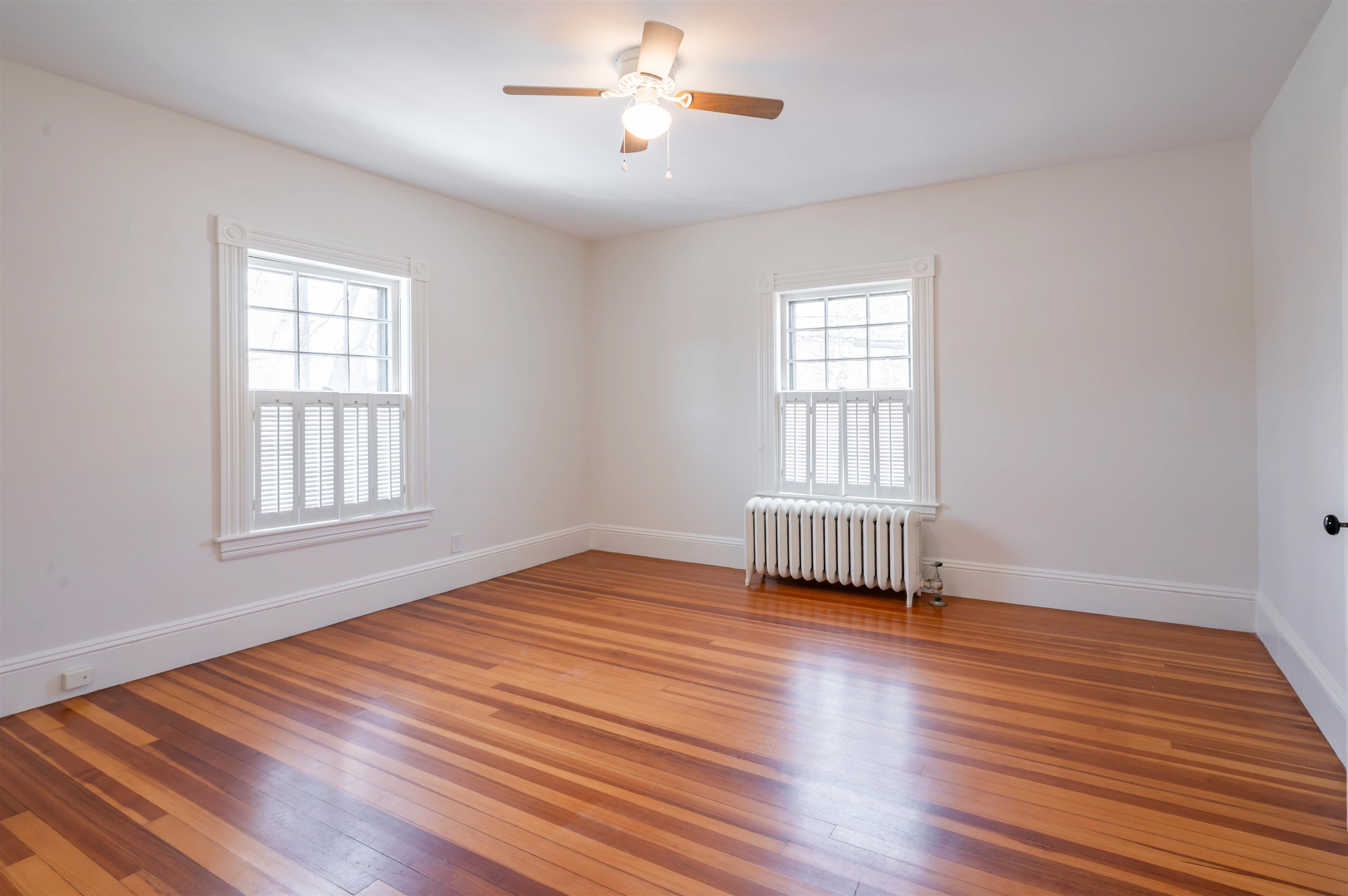 18 Manchester Street Nashua, NH 03064 - Photo 32 of 53