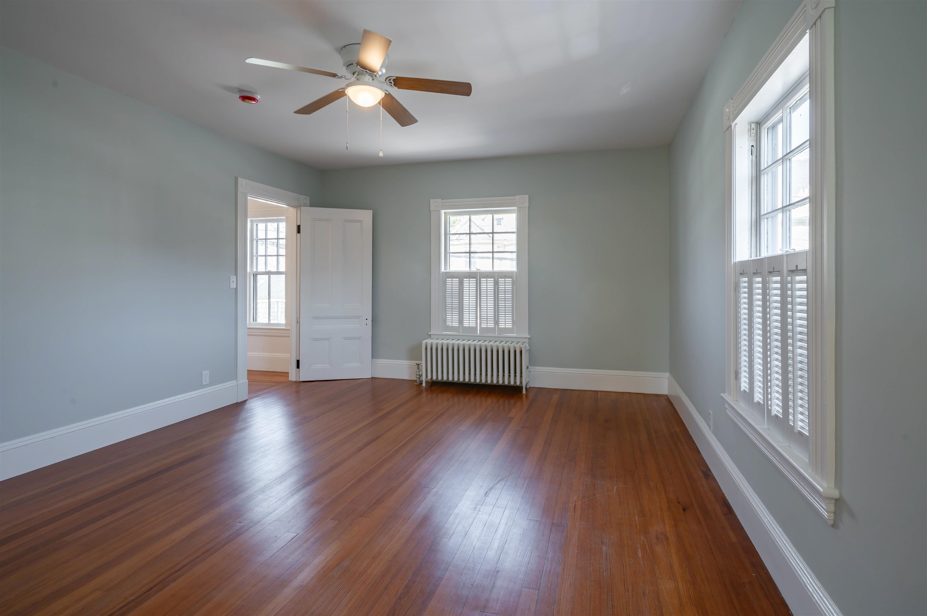 18 Manchester Street Nashua, NH 03064 - Photo 38 of 53