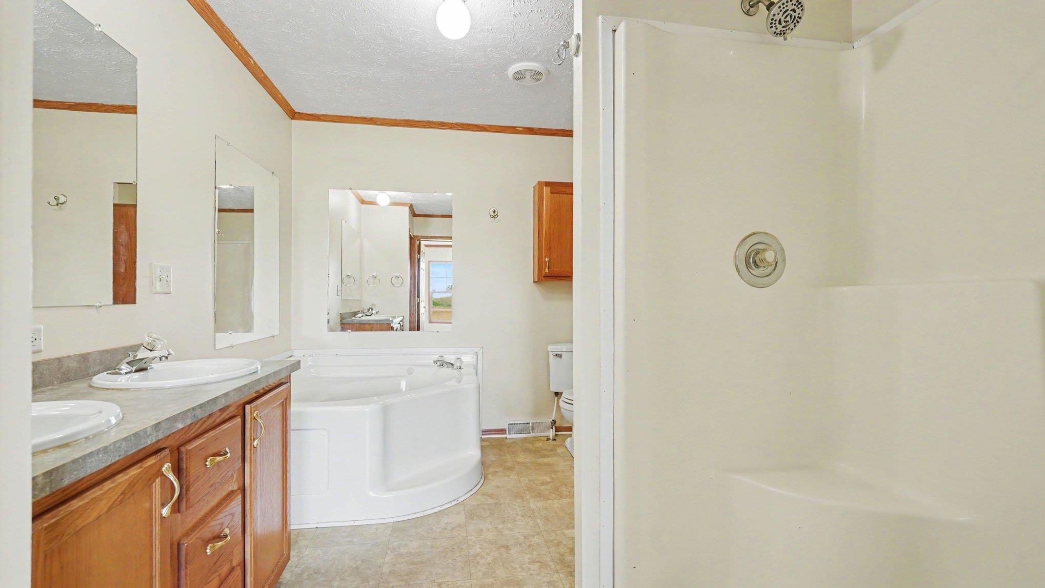 3895 West Broomfield Road Mount Pleasant, MI 48858 - Photo 13 of 34