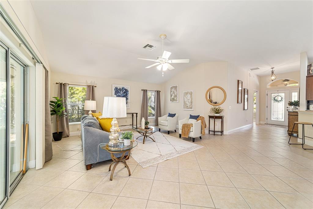 973 Isle Of Palms Path The Villages, FL 32162 - Photo 15 of 72