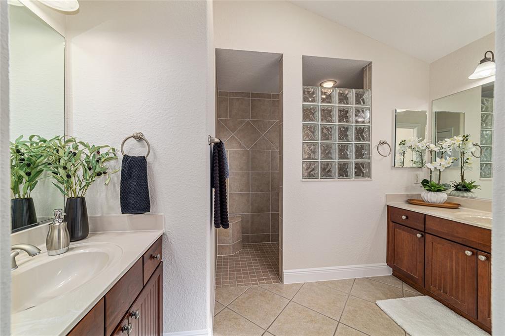 973 Isle Of Palms Path The Villages, FL 32162 - Photo 37 of 72