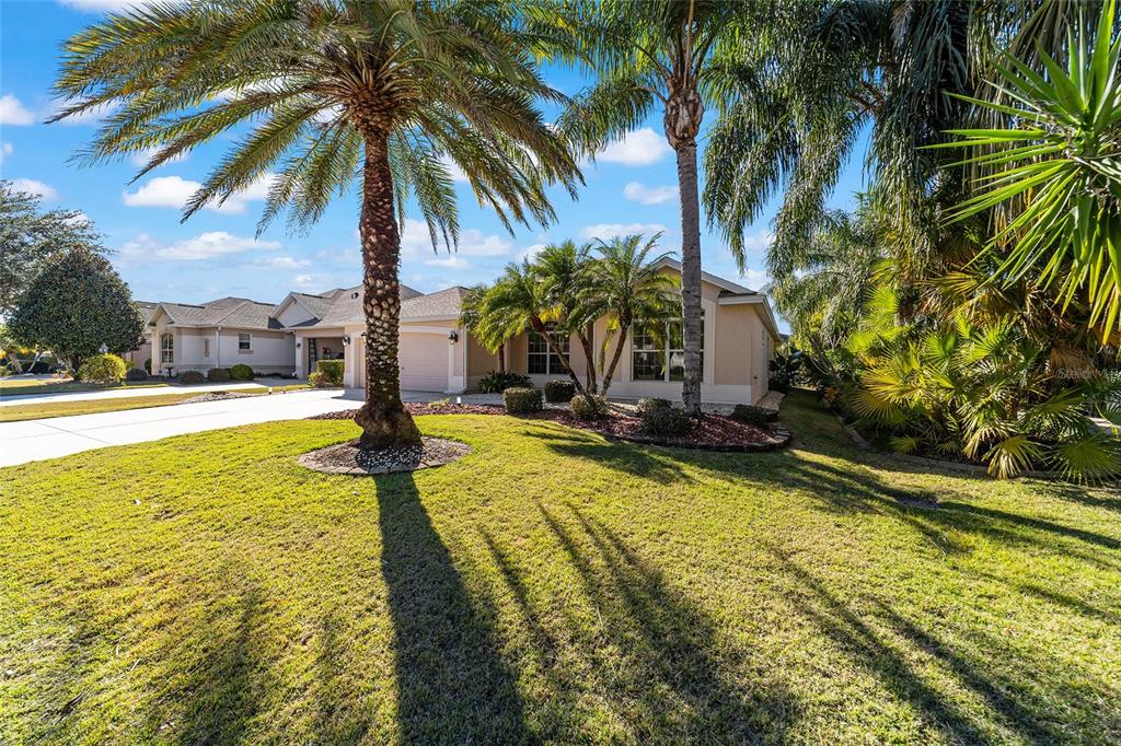 973 Isle Of Palms Path The Villages, FL 32162 - Photo 4 of 72