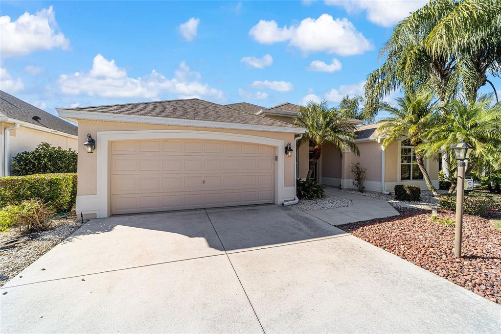 973 Isle Of Palms Path The Villages, FL 32162 - Photo 7 of 72