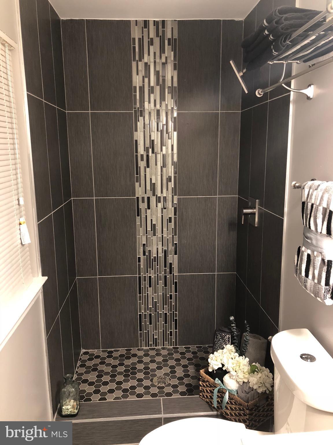 6716 Brompton Road Baltimore, MD 21207 - Photo 13 of 27 Bath (Master)