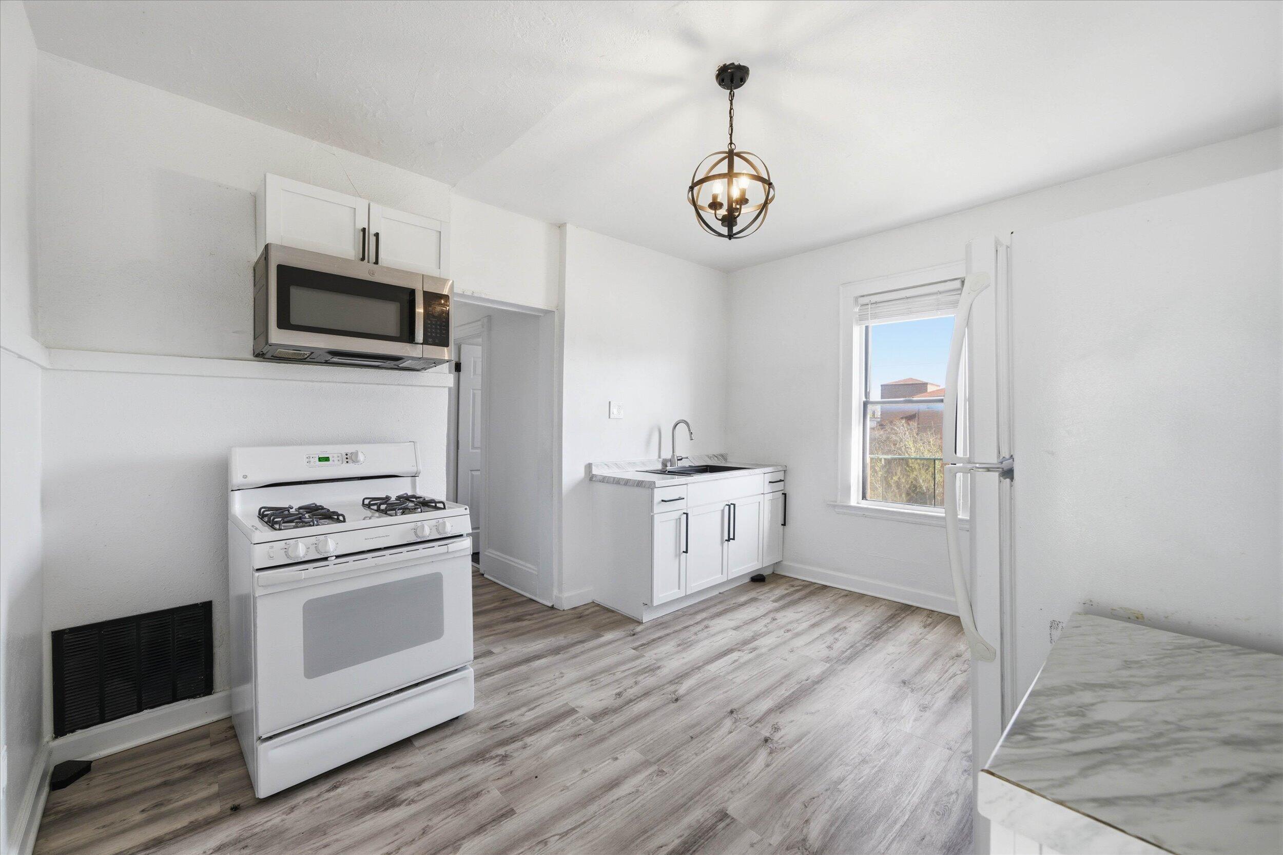 3205 North 3rd Street, Unit 3207 Milwaukee, WI 53212 - Photo 10 of 39 upper