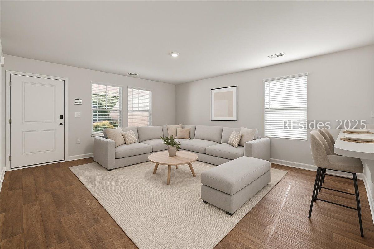 86 Rudy Drive Hardeeville, SC 29927 - Photo 3 of 17 Living Room