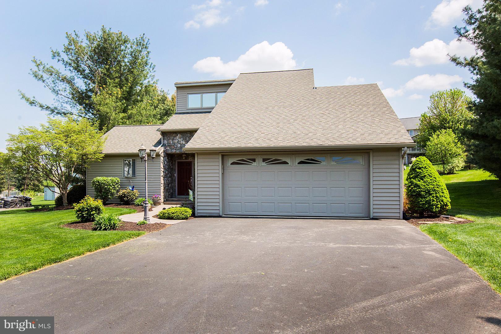 757 Oxford Road Lancaster, PA 17601 - Photo 4 of 57 Gallery Image 4