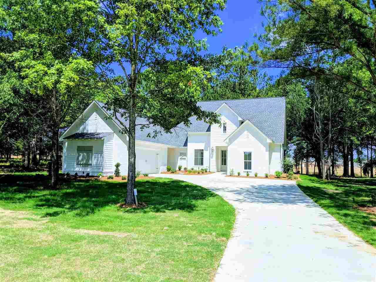 117 Lake Ridge Drive Madison, MS 39110 - Photo 1 of 12 Photo 1