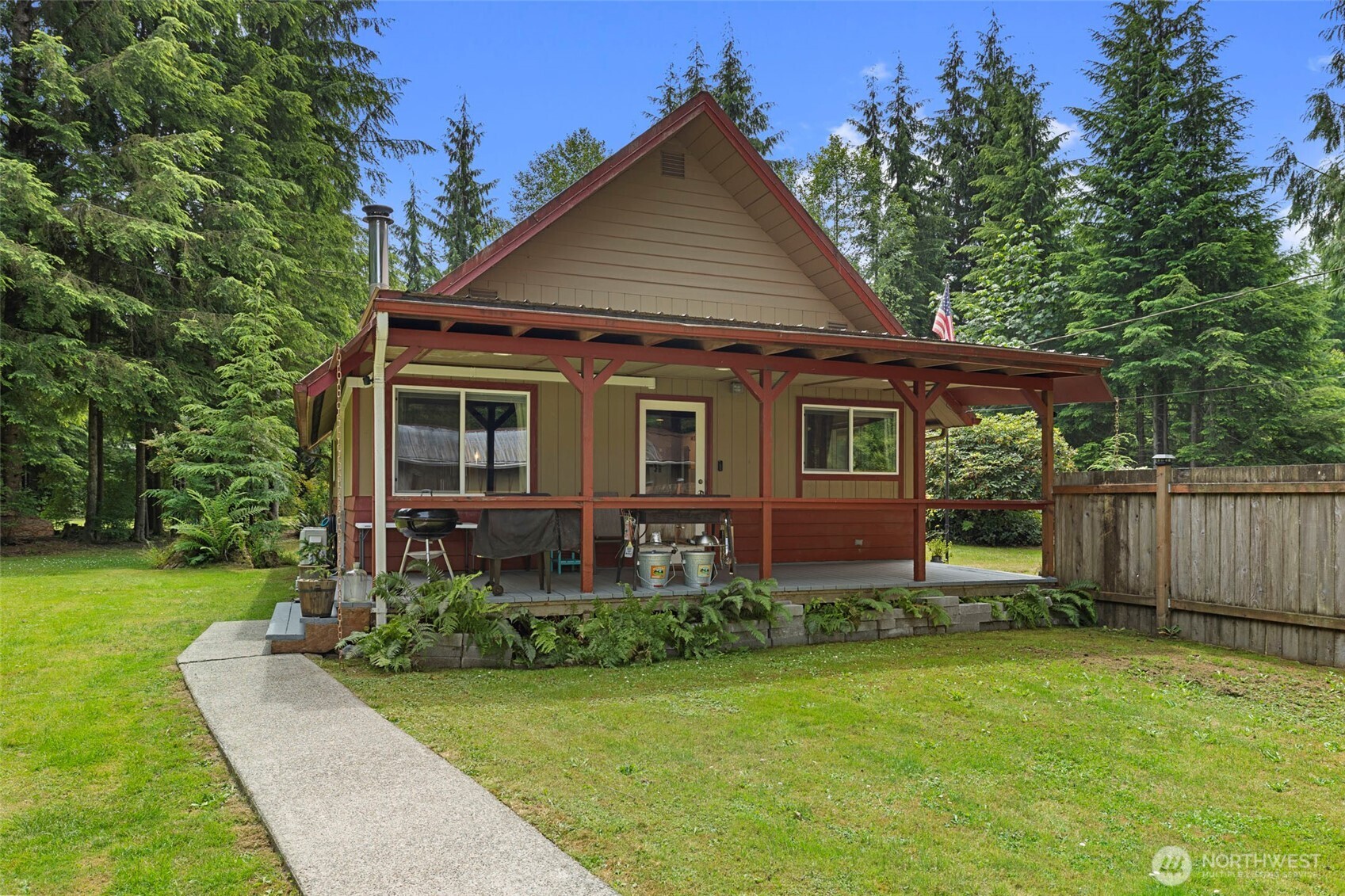 22205 South Forest Loop Road Granite Falls, WA 98252 - Photo 1 of 24