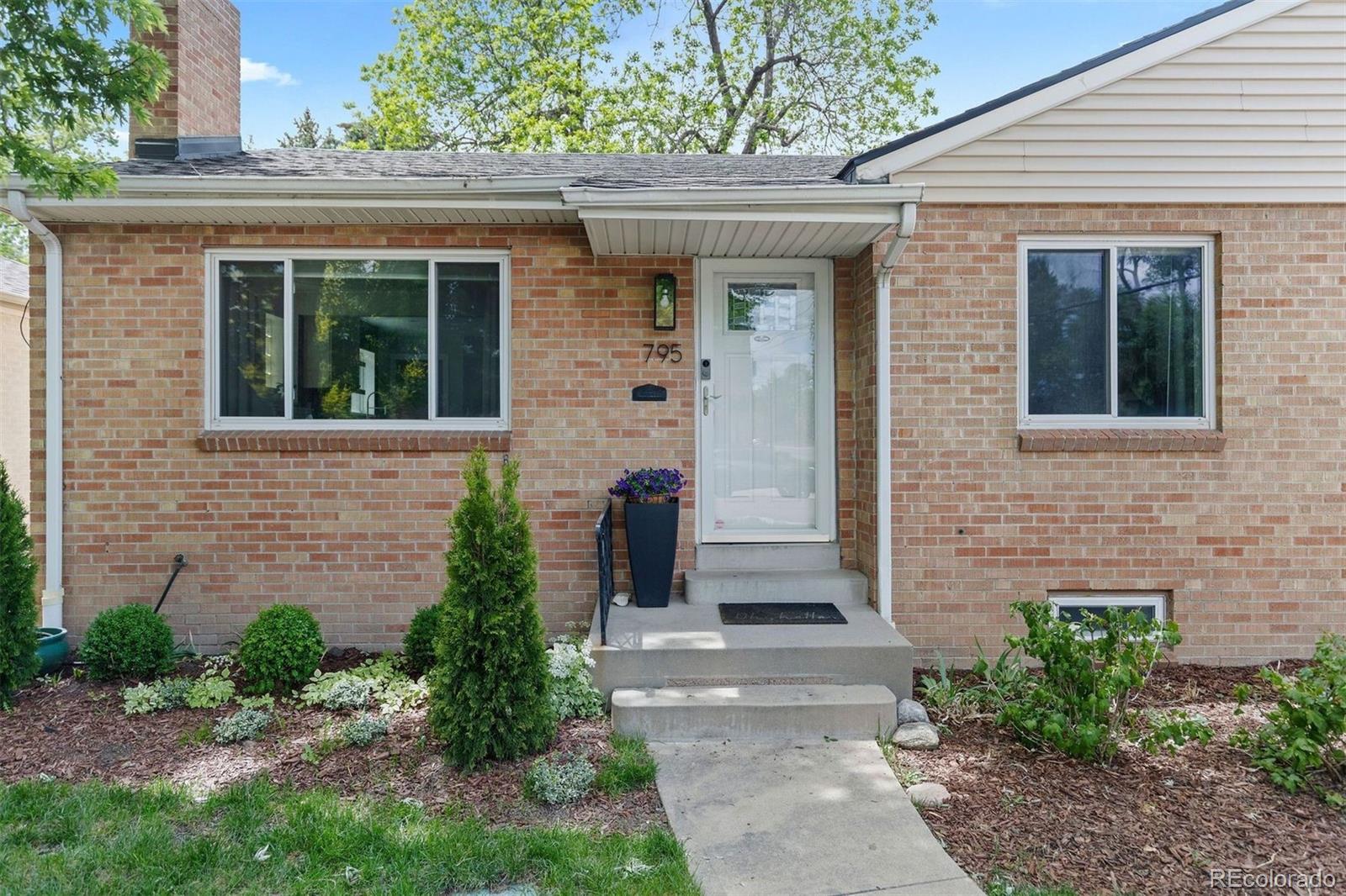 795 Jasmine Street Denver, CO 80220 - Photo 7 of 28