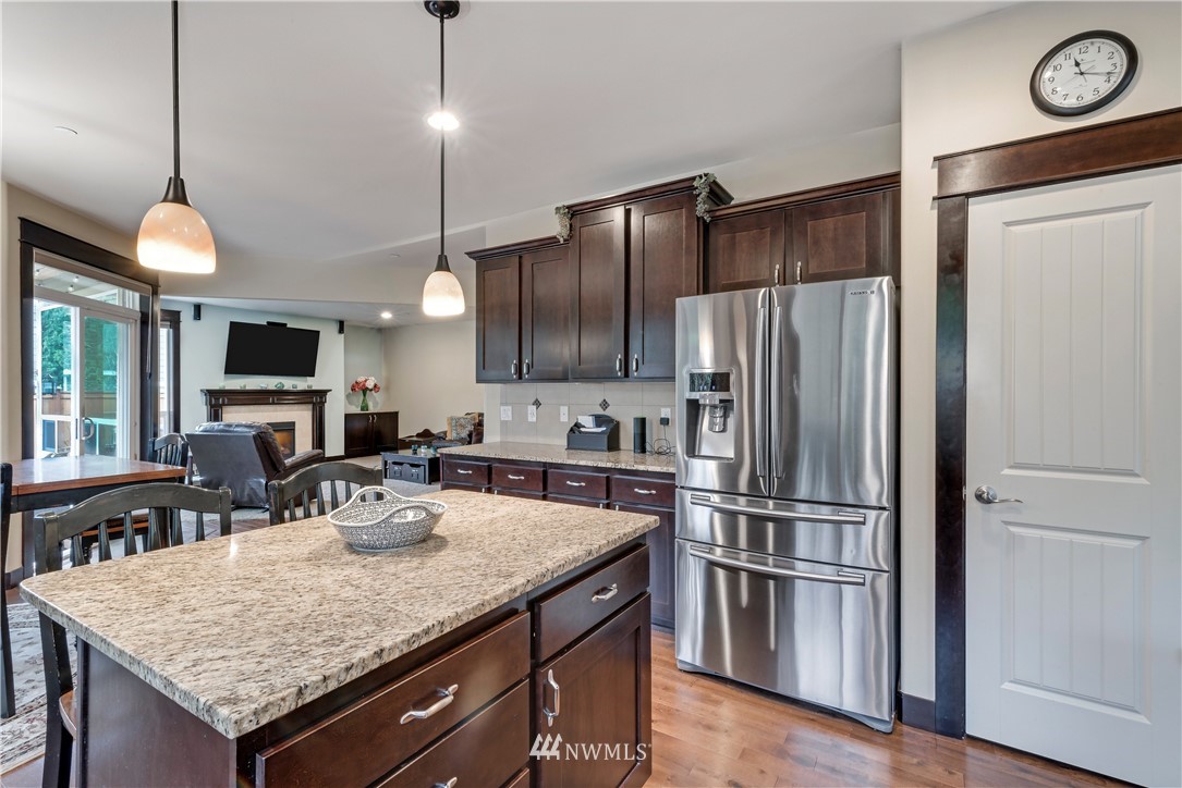 215 233rd Place Southeast Bothell, WA 98021 - Photo 8 of 23