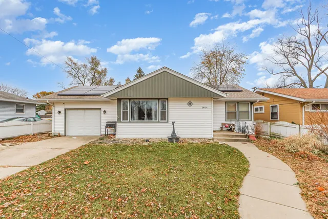 $249,900 | 1404 Clara Avenue, Joliet, IL 60435