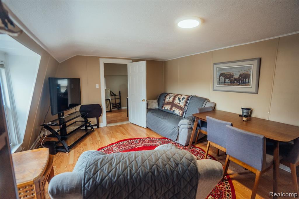 39 Heights Road Lake Orion, MI 48362 - Photo 21 of 29
