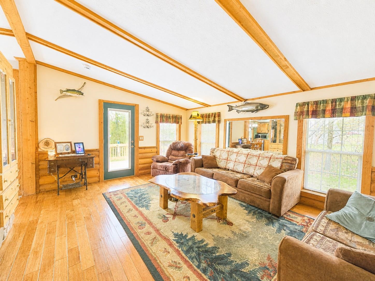 4628 North Filter Road Harrison, MI 48625 - Photo 11 of 46