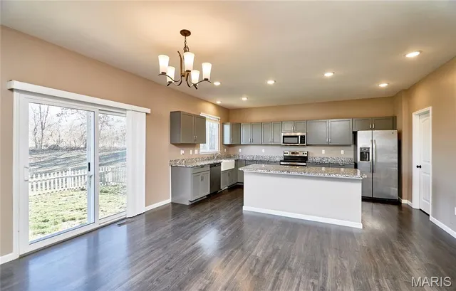 $405,000 | 340 Birchwood Drive, Moscow Mills, MO 63362