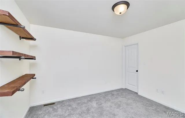 $405,000 | 340 Birchwood Drive, Moscow Mills, MO 63362