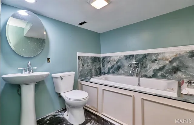 $405,000 | 340 Birchwood Drive, Moscow Mills, MO 63362