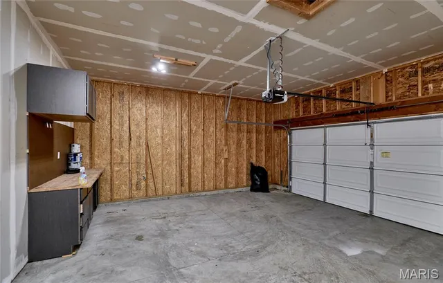 $405,000 | 340 Birchwood Drive, Moscow Mills, MO 63362