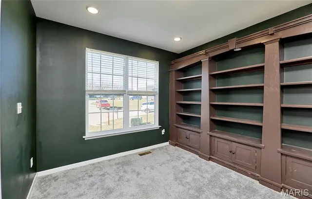 $405,000 | 340 Birchwood Drive, Moscow Mills, MO 63362