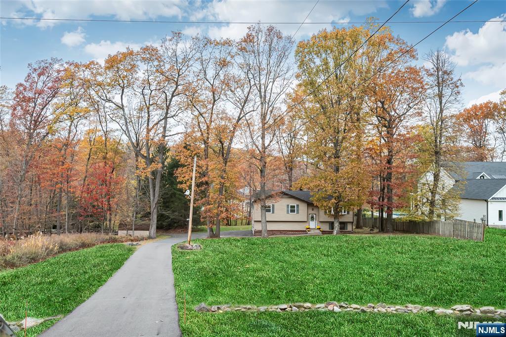 41 Shongum Road Randolph, NJ 07869 - Photo 2 of 36
