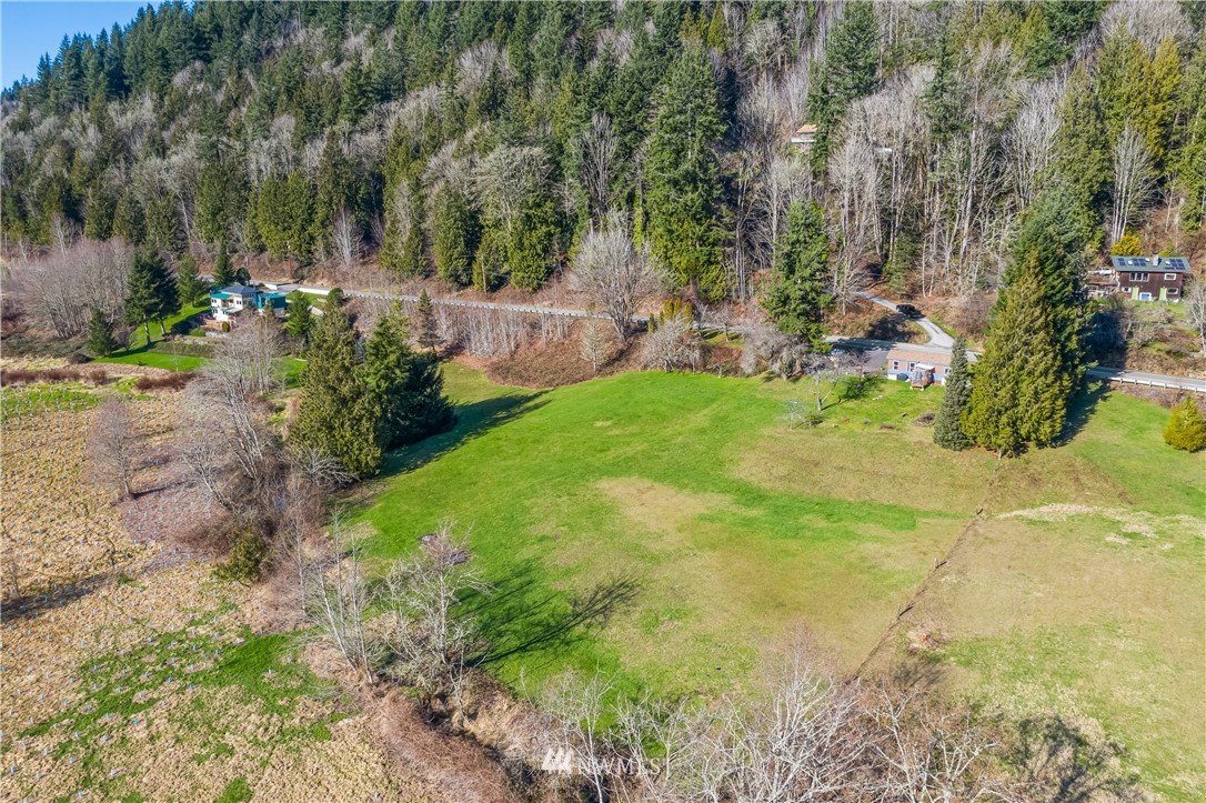 4415 Park Road Sedro-Woolley, WA 98284 - Photo 3 of 7 Gallery Image 3