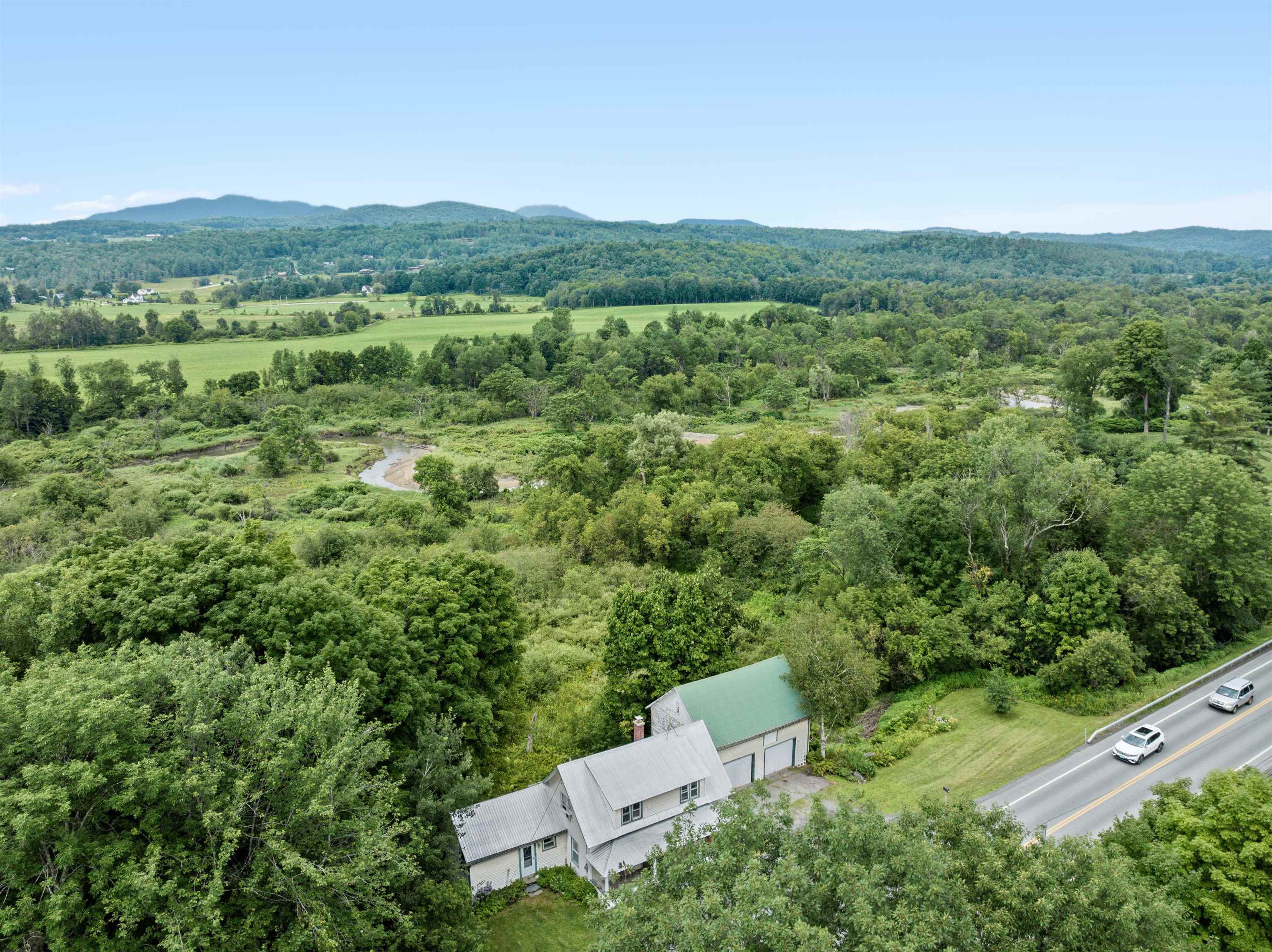 1091 Pucker Street Stowe, VT 05672 - Photo 5 of 35