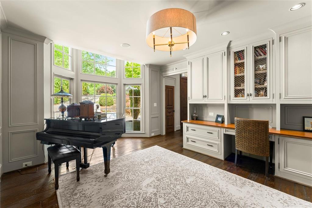 581 Pine Valley Road Southeast Marietta, GA 30067 - Photo 12 of 84