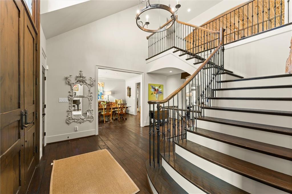 581 Pine Valley Road Southeast Marietta, GA 30067 - Photo 6 of 84