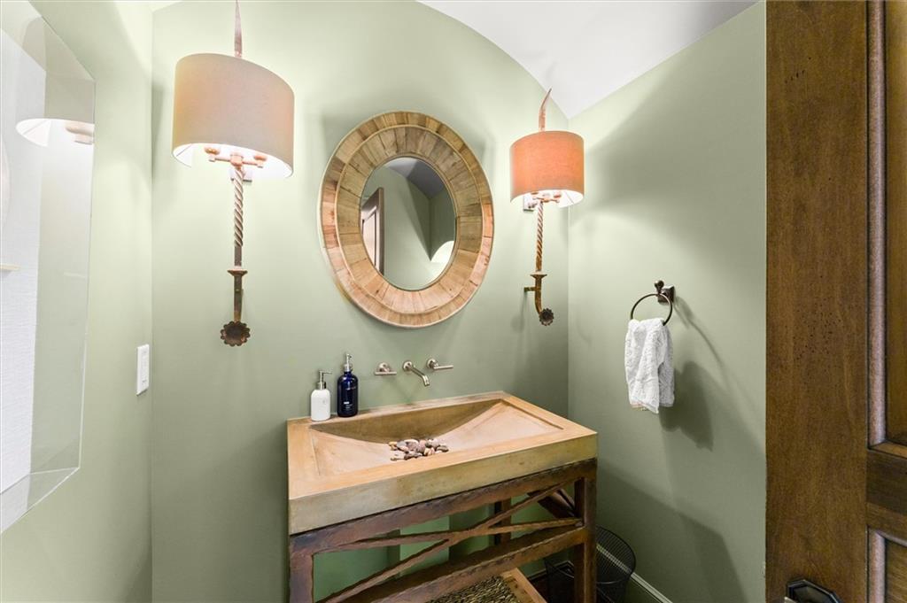 581 Pine Valley Road Southeast Marietta, GA 30067 - Photo 9 of 84