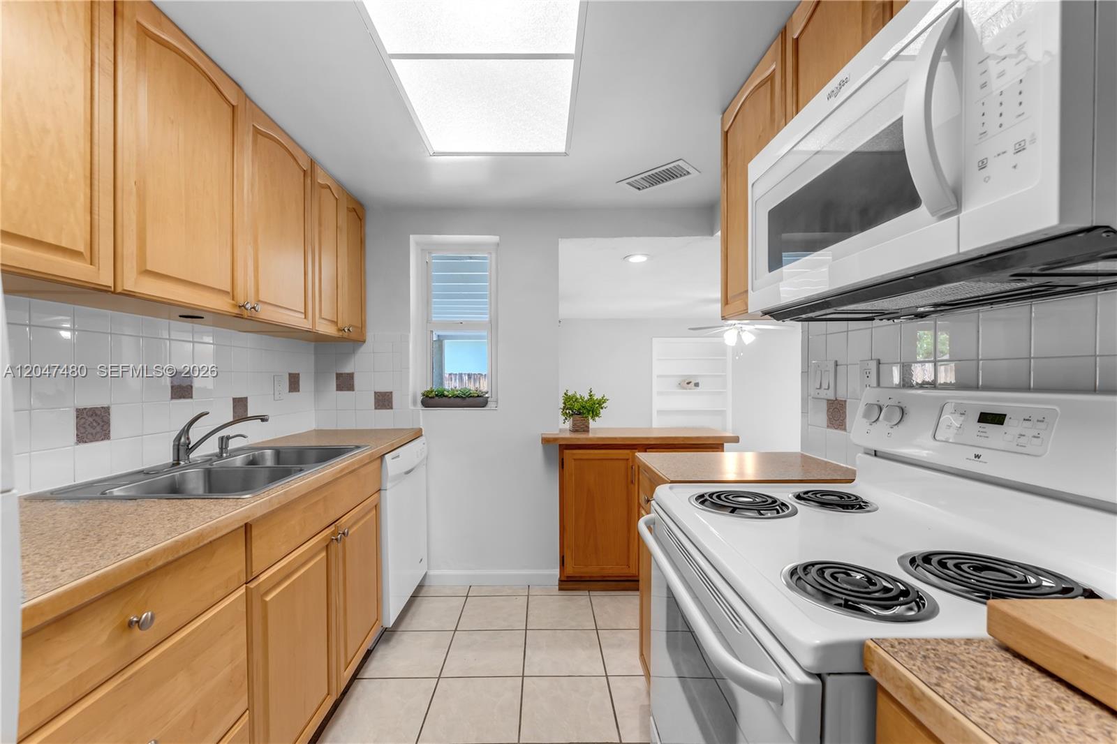 6130 Southwest 47th Street Miami, FL 33155 - Photo 10 of 26