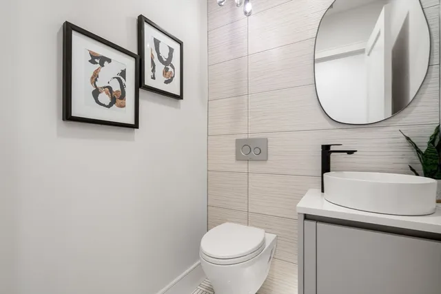 $2,995,000 | 116 Thorndike Street, Unit 2, Brookline, MA 02446