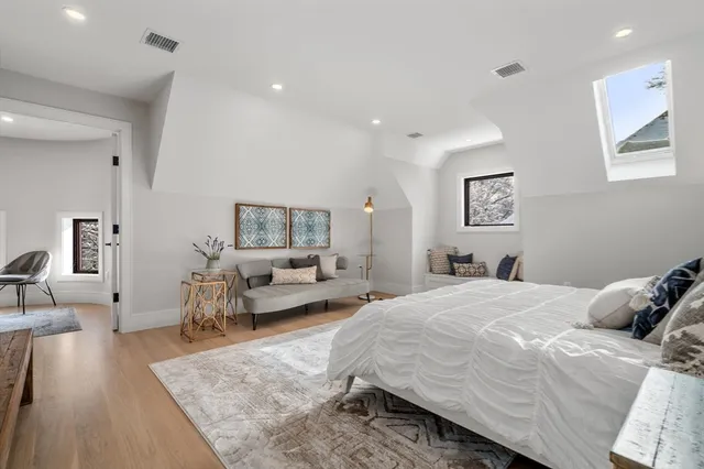 $2,995,000 | 116 Thorndike Street, Unit 2, Brookline, MA 02446