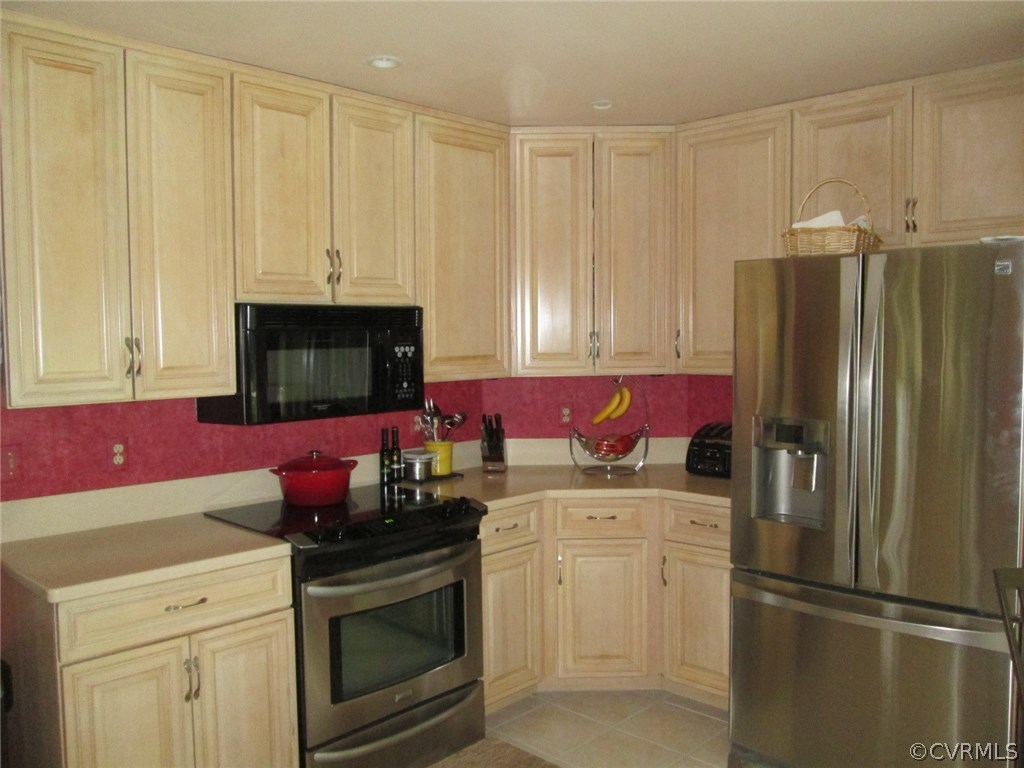 405 Rivers Bend Circle Chester, VA 23836 - Photo 16 of 33