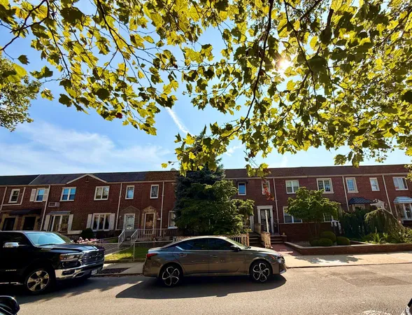 $1,035,000 | 63-54 77th Street | Middle Village