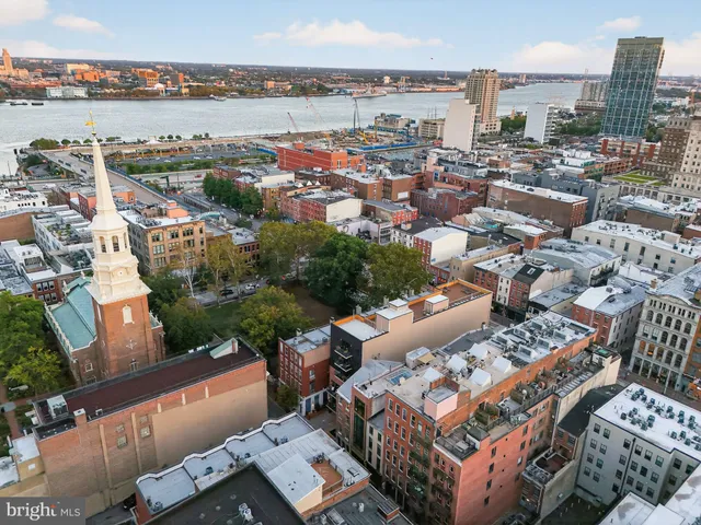 $1,595,000 | 218 Church Street, Philadelphia, PA 19106