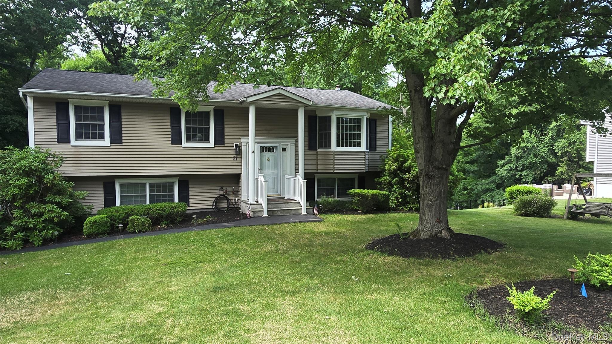 77 Tulip Road Mahopac, NY 10541 - Photo 2 of 37