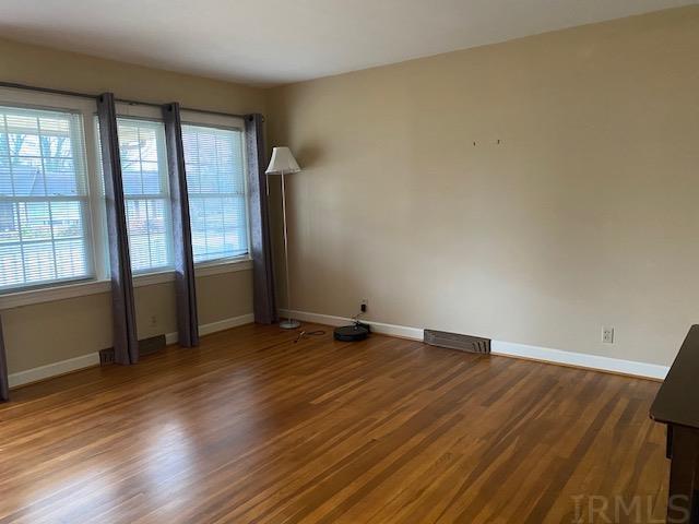 204 Bentley Road Vincennes, IN 47591 - Photo 4 of 30 Gallery Image 4