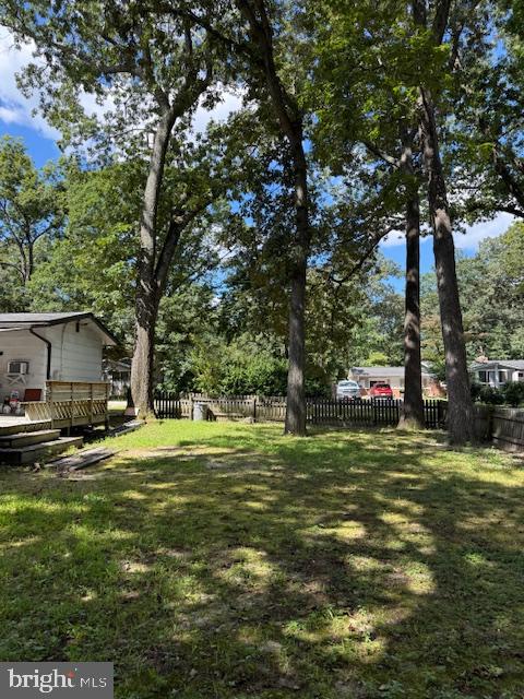513 Sunset Knoll Road Pasadena, MD 21122 - Photo 33 of 44 Fenced Side Yard