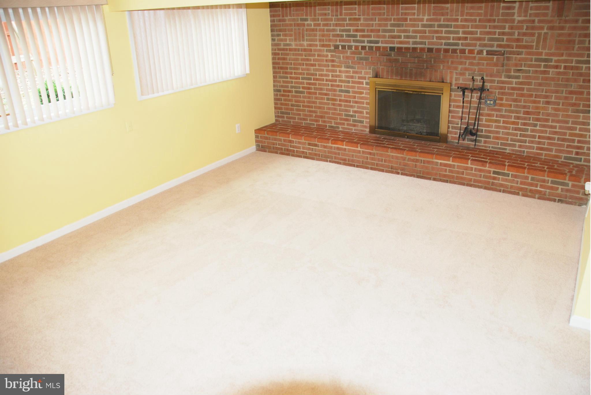 20 Thrush Road Sterling, VA 20164 - Photo 17 of 30 Family Room