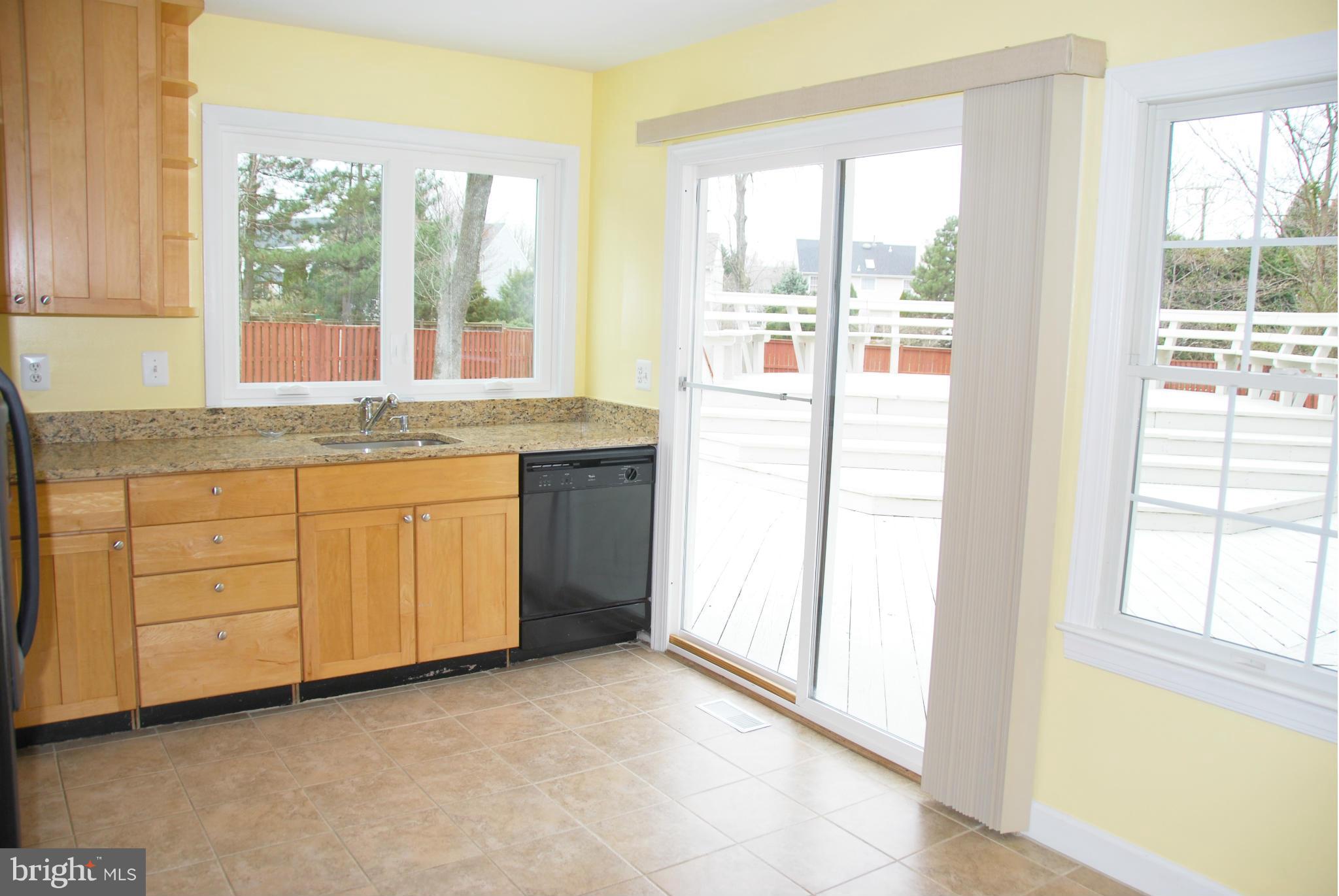 20 Thrush Road Sterling, VA 20164 - Photo 6 of 30 Kitchen