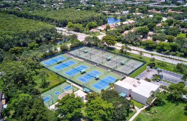 $2,300 | 2738 Carambola Circle South, Unit 1913, Coconut Creek, FL 33066