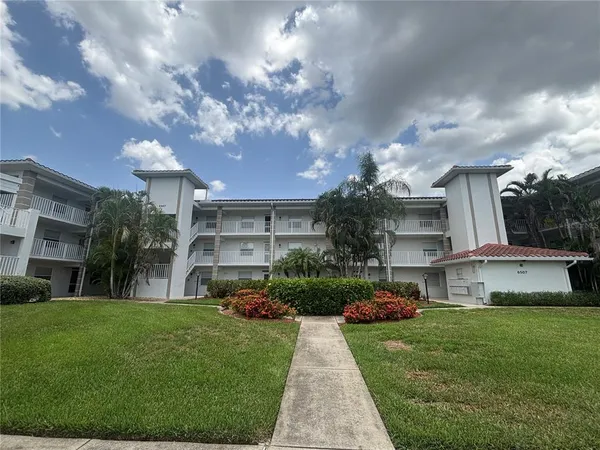 $1,900 | 6507 Stone River Road, Unit 105, Bradenton, FL 34203