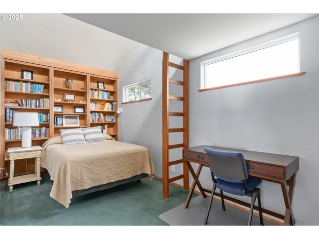 $1,450,000 | 10350 Northwest Pacific Coast Highway, Seal Rock, OR 97376