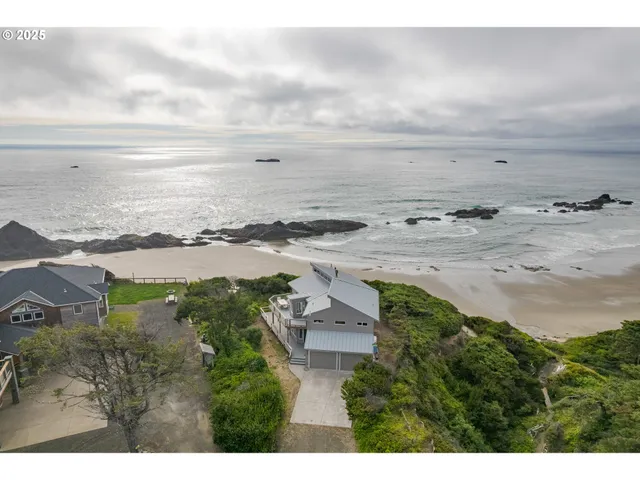 $1,450,000 | 10350 Northwest Pacific Coast Highway, Seal Rock, OR 97376