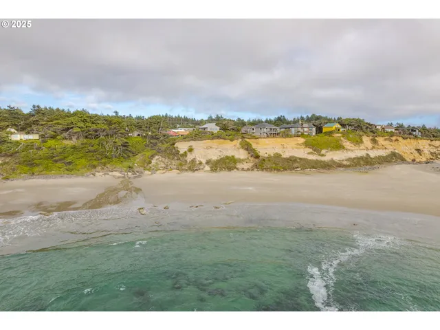 $1,450,000 | 10350 Northwest Pacific Coast Highway, Seal Rock, OR 97376