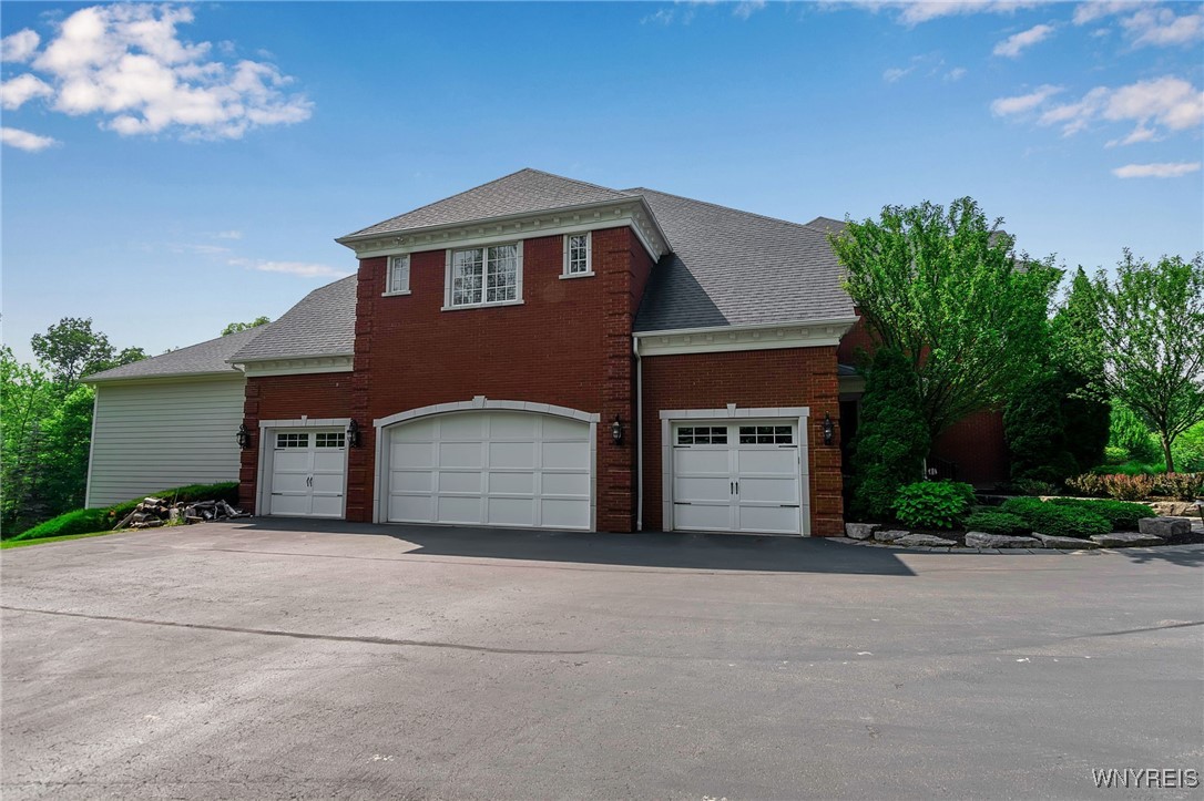 35 Redbrick Road Orchard Park, NY 14127 - Photo 20 of 20 Garages